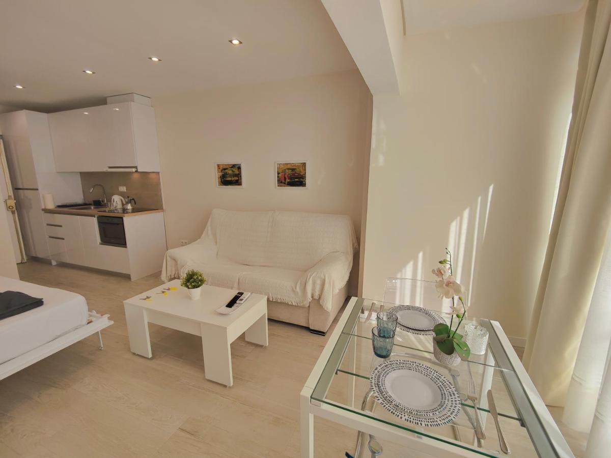 Coconut Begona Studio City Center By Namaste Elite توريمولينوس المظهر الخارجي الصورة