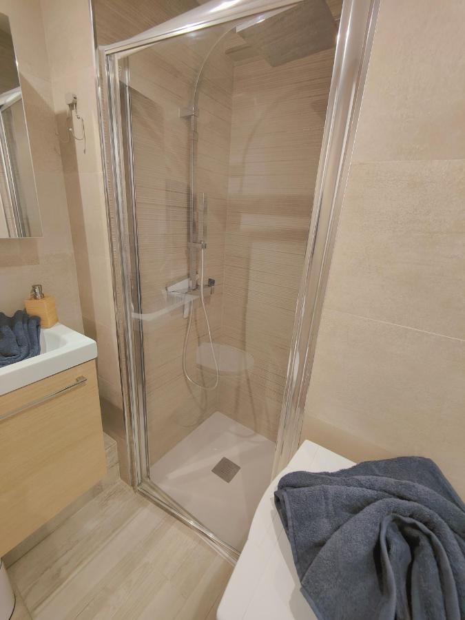 Coconut Begona Studio City Center By Namaste Elite توريمولينوس المظهر الخارجي الصورة